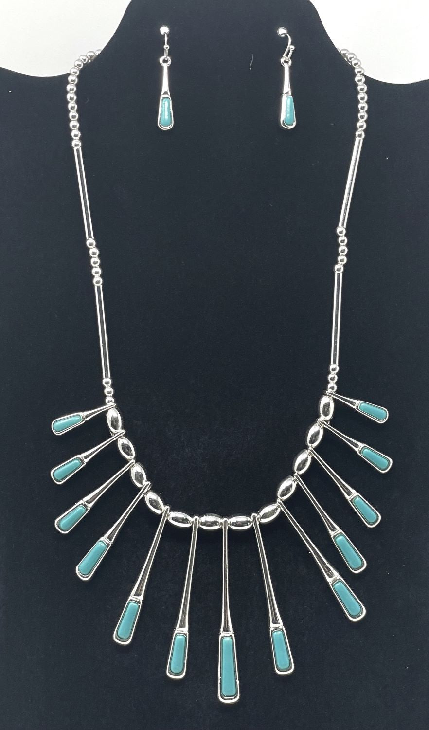 Silver Strike Turquoise Paddle Dangles Necklace Set